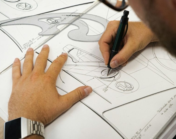 Tái Thiết Kế Sản Phẩm Cũ: Khi Nào Là Thời Điểm Vàng Để “Make-Over”?