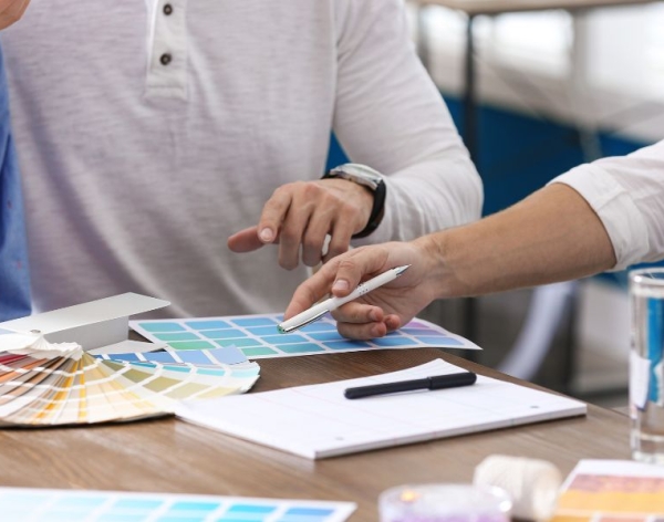 Tư Vấn Lựa Chọn Vật Liệu Cho Sản Phẩm Chống Nước, Chịu Lực Và Bền Màu