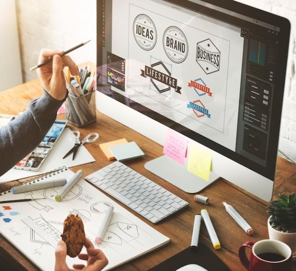 Quảng cáo truyền thông